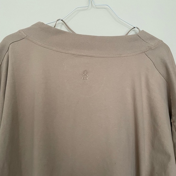 NWT Free People Movement Key Player Layer Oversized Sweatshirt Size XS - Picture 9 of 15